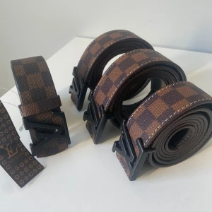 Lv bälte - Lv bälten till salu. 4st kvar och alla är helt nya och oanvända. Finns i olika storlekar.