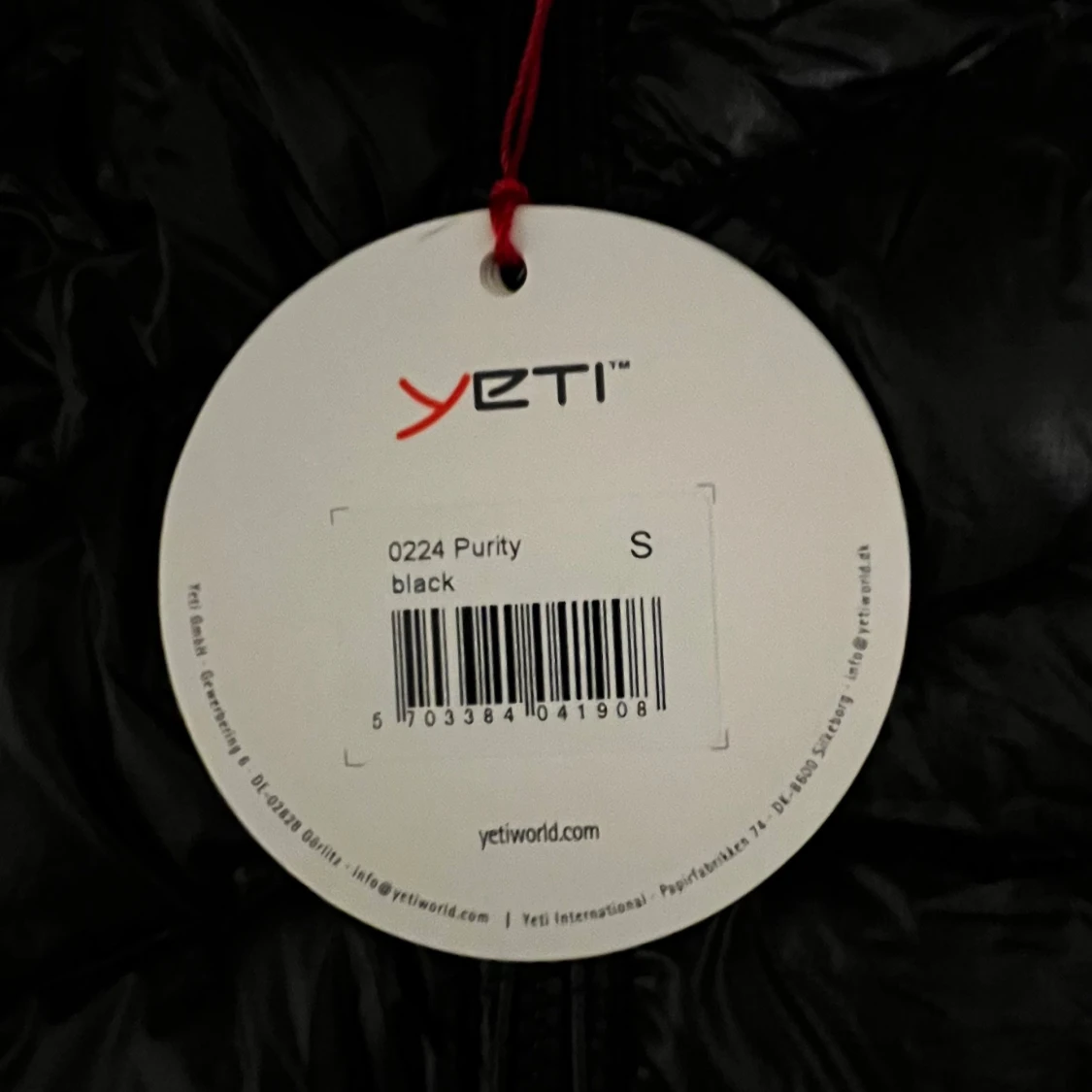 Svart dunjacka från Yeti - 4