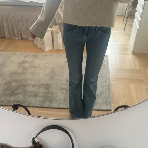 Jeans  - Snygga och mycket bra skick 