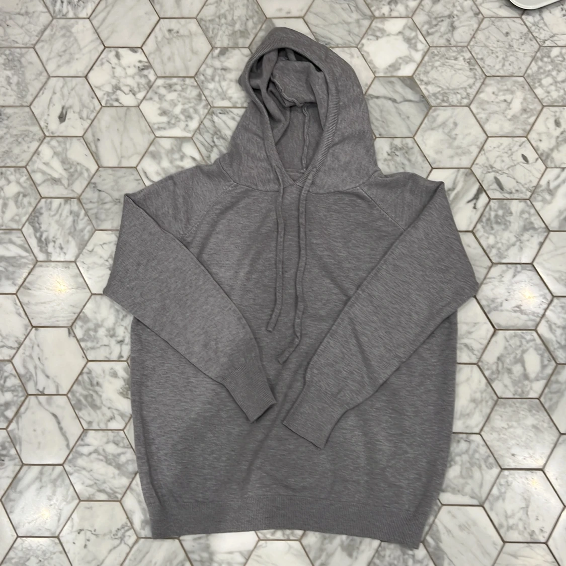 Grå merinoull hoodie