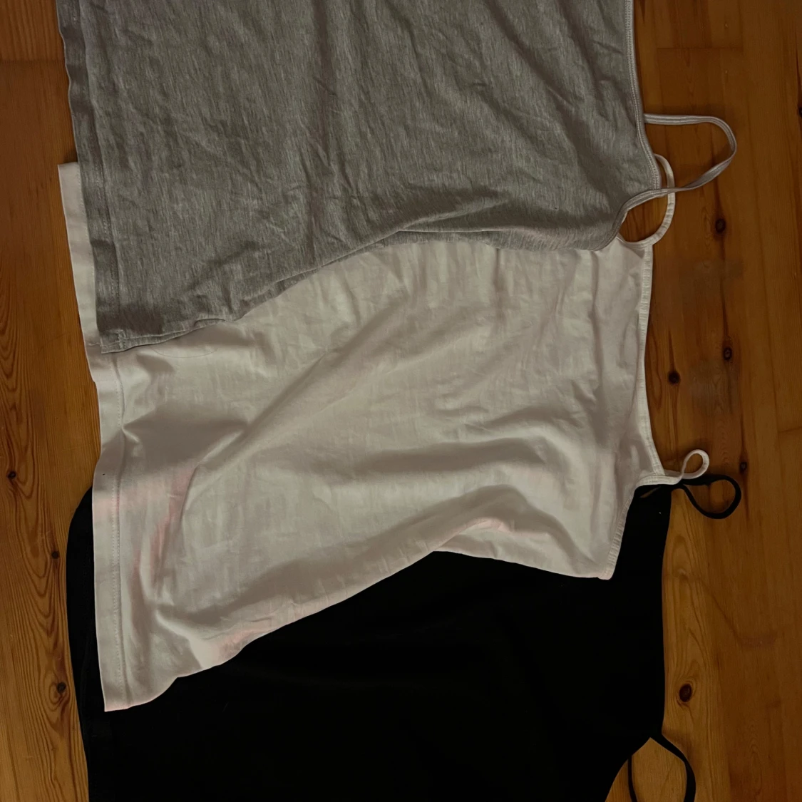 Tre linnen från H&M i olika färger - 2