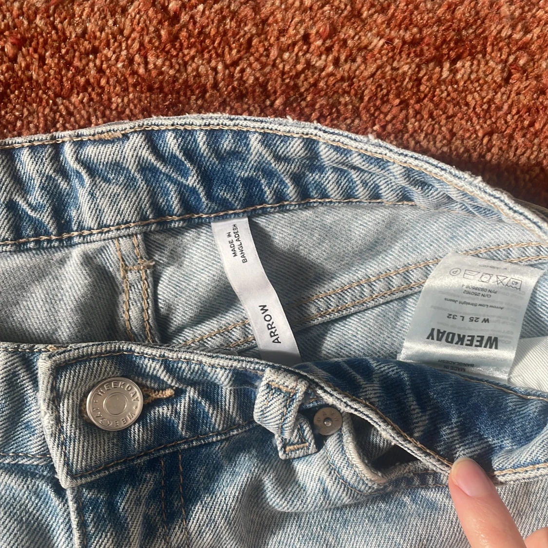 Ljusblå jeans från Weekday - 1