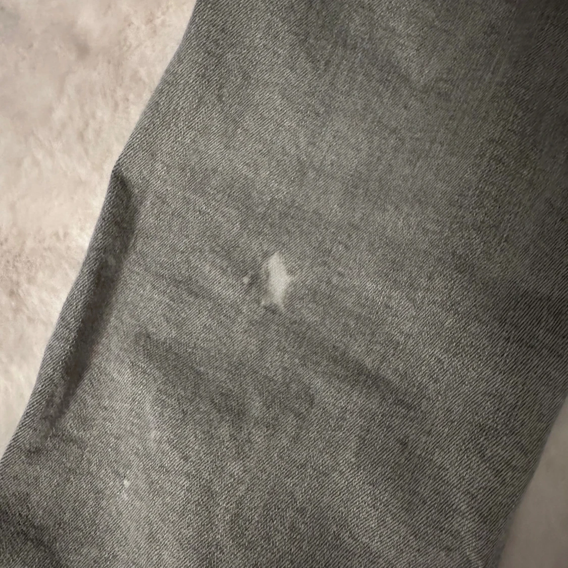 Grå bootcut jeans från Gina tricot - 3