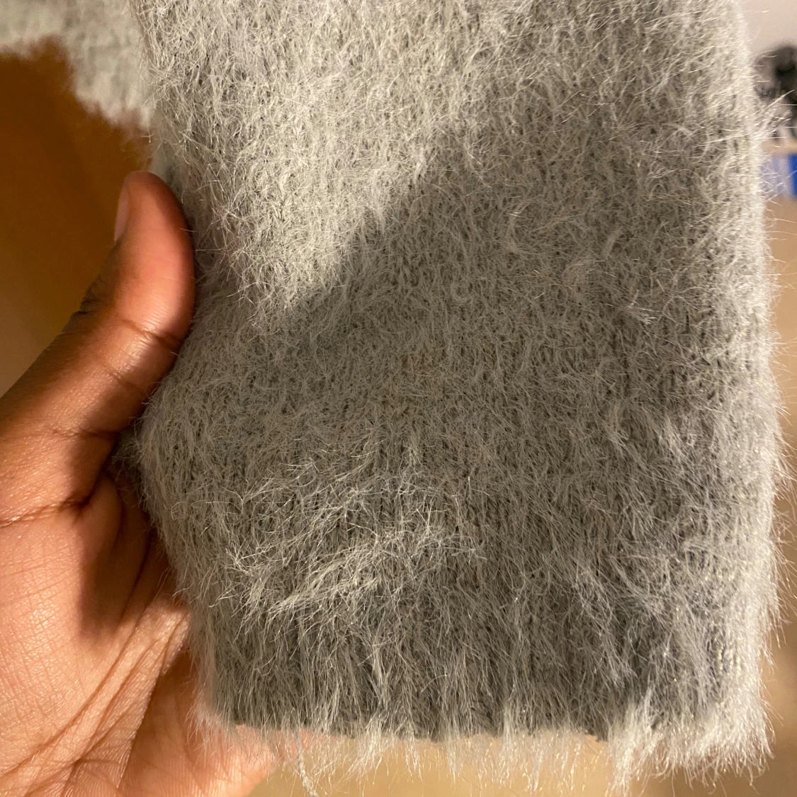 Ljusgrå fluffig stickad tröja M - 1