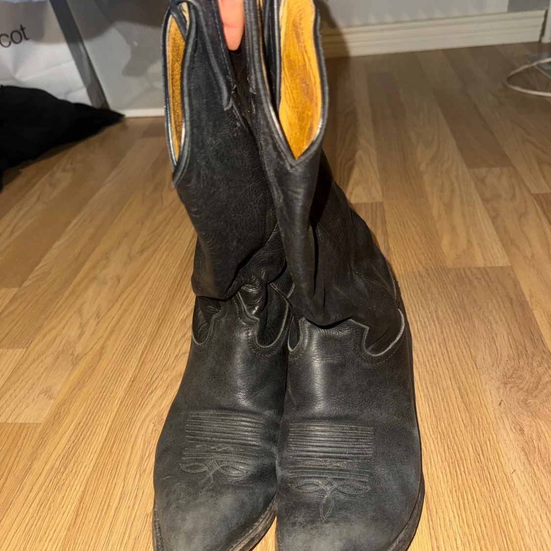 Svarta cowboy boots i skinn - 2