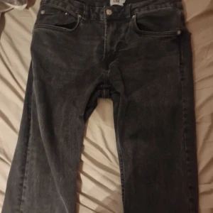 Jeans från lager 157 - Dom var för stora på mig så har inte använt dom alls