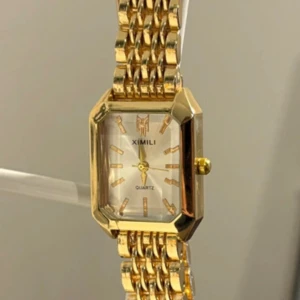 Helt ny guldklocka  - Justerbar!! Helt oanvänd!💗