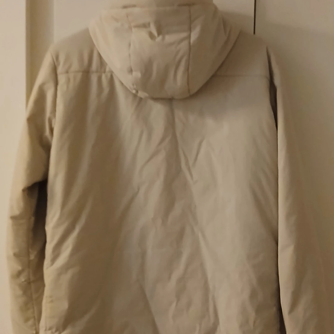 Beige vindjacka från Sail Racing - 2