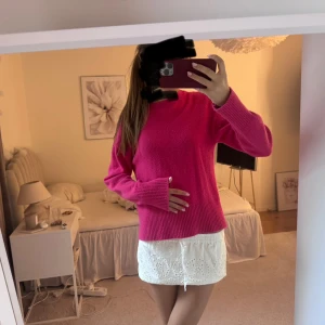 Rosa tröja🤍🤍 - Så söt rosa tröja från otherstories 🥰🥰🤍🥰