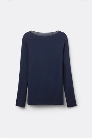 Marinblå Kashmir Intimissimi tröja  - En långärmad ursnygg kashmir tröja med v-ringad hals. Tröjan används inte längre därav säljer jag den! Enda som saknas är märket inne i tröjan som tvättats bort i tvätten. Strl S men passar också M 🩷Nypris 489kr! 