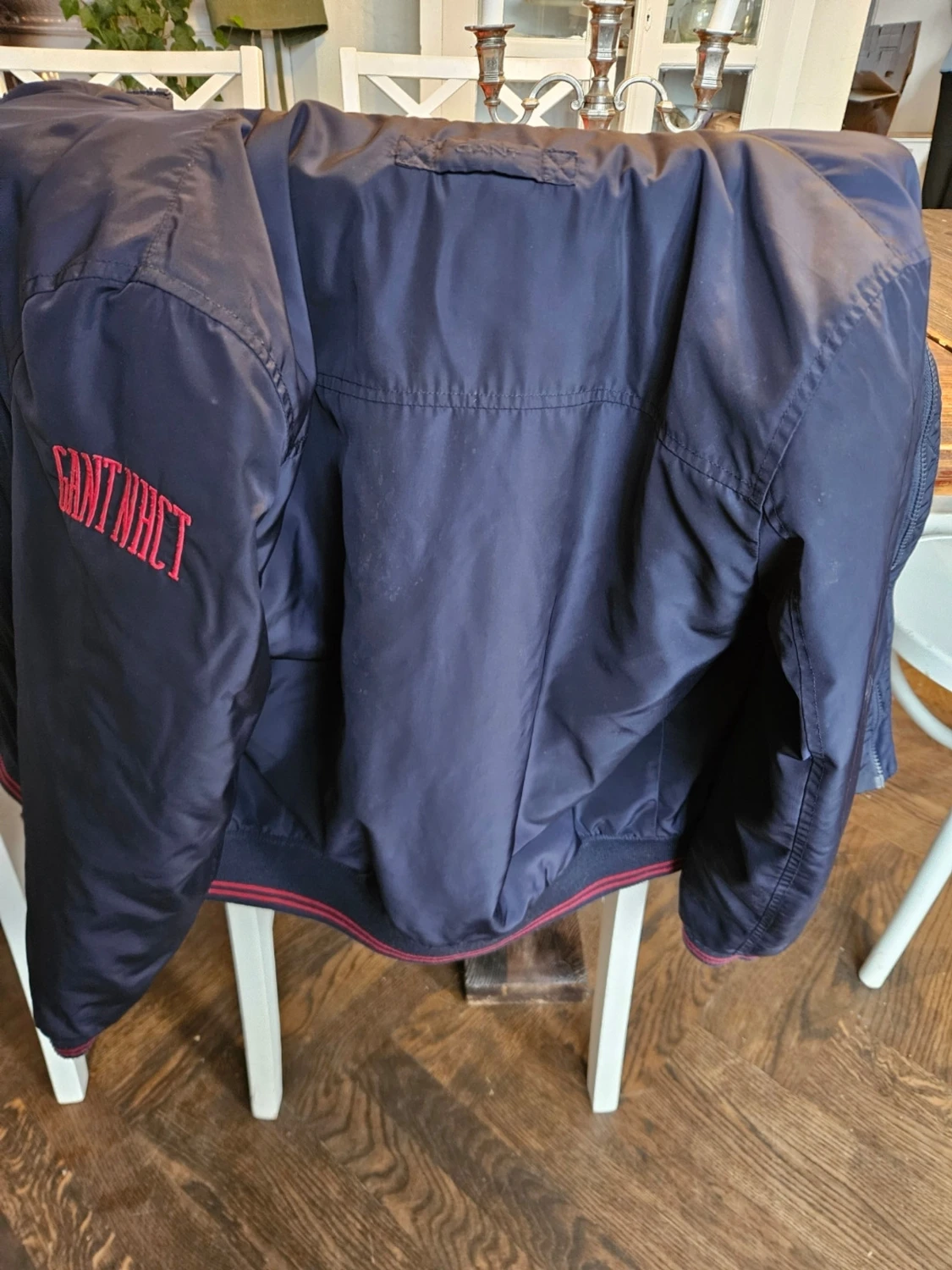 Mörkblå bomberjacka från Gant - 1