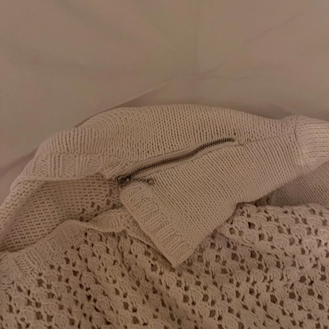 vit stickad m hålmönster - 3