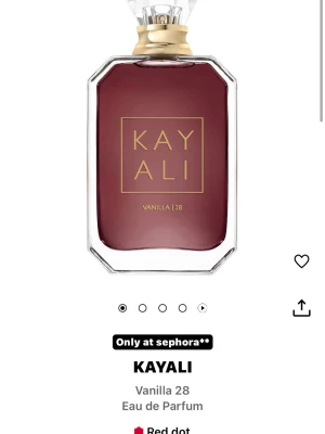 Kayali Vanilla 28 Eau de Parfum 100ml - Parfym från Kayali, Vanilla 28. 50ml kvar säljes pga inte min typ av parfym. Nypris 1 429kr pris kan diskuteras!❤️