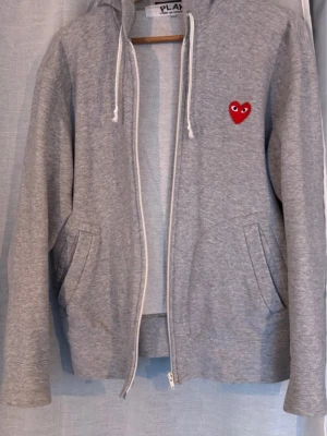 Snygg tröja  - Storlek M mycket fint skick 