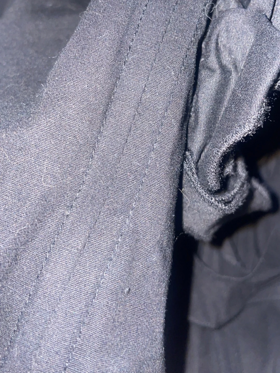 Svart korsettopp med rosetter från Lissa - 4