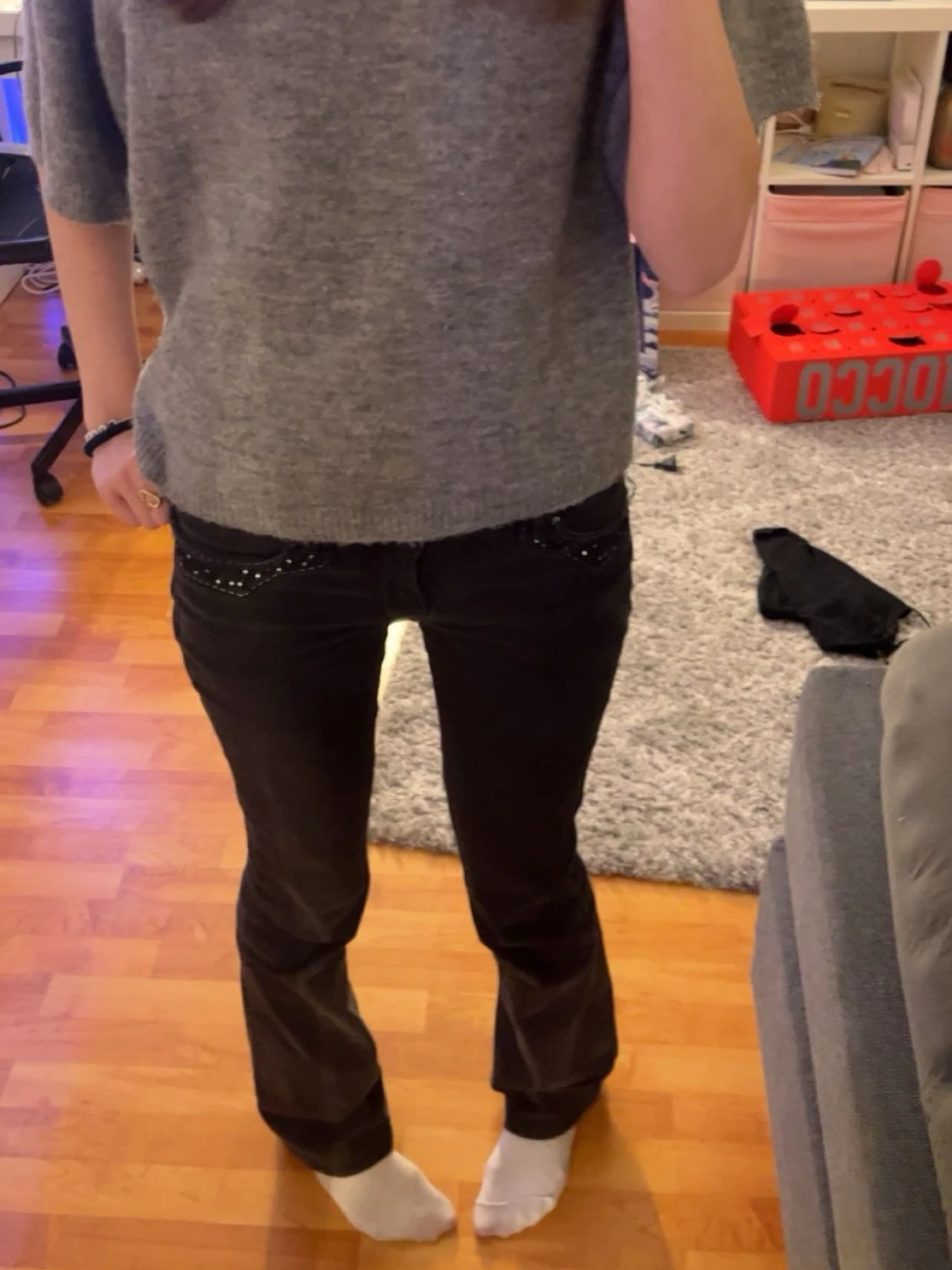 Grå stickad tröja från 157, S - 1