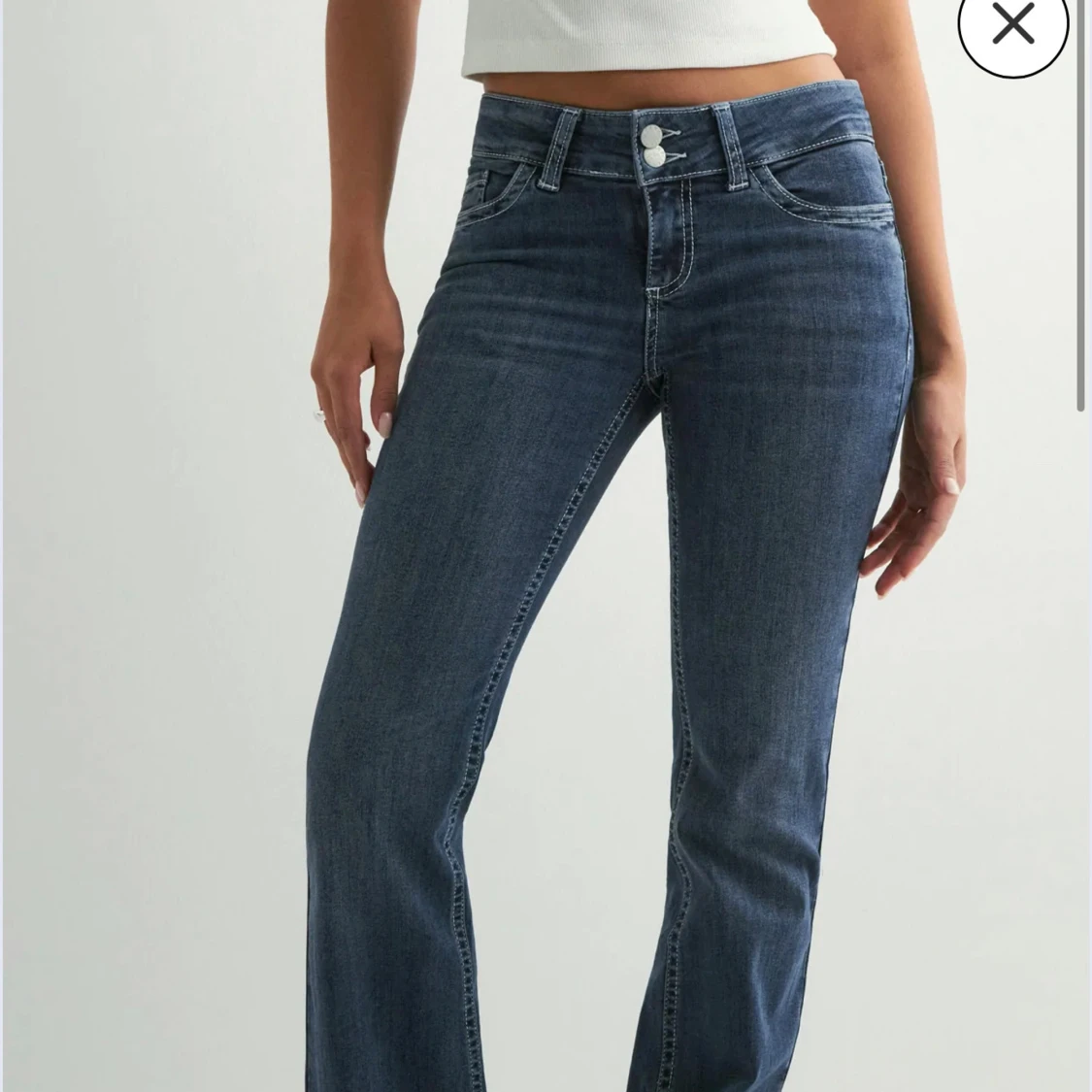Blå bootcut jeans från Nelly - 1
