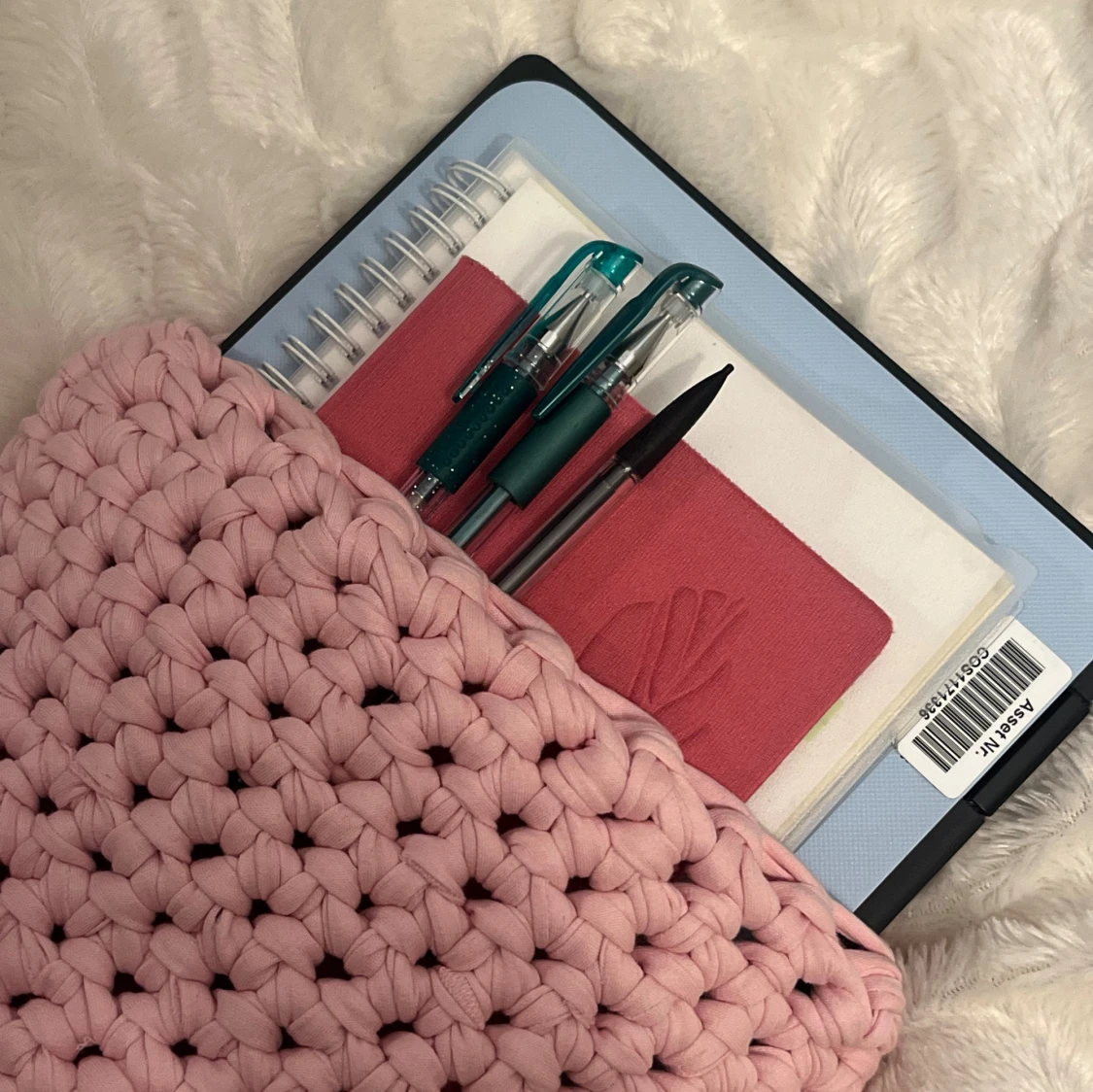 Ljusrosa virkat datorfodral - 1