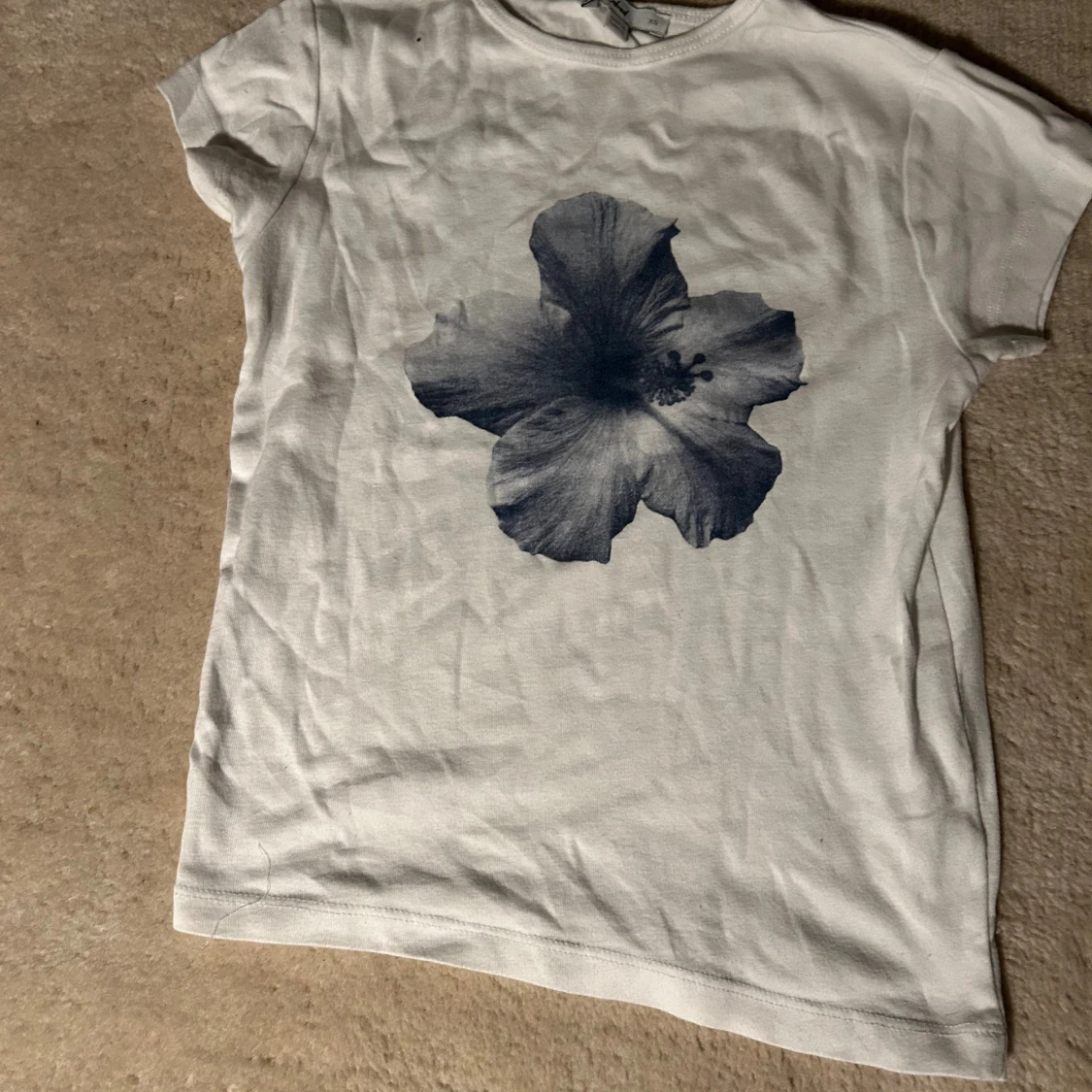 Somrig T-shirt med blommtryck  - 4