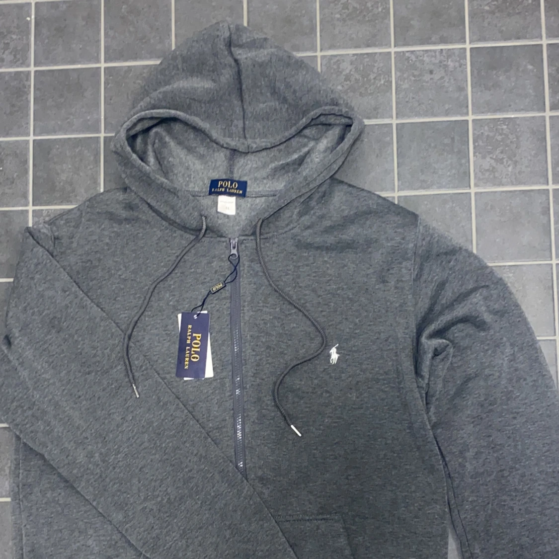 Grå hoodie från Polo Ralph Lauren