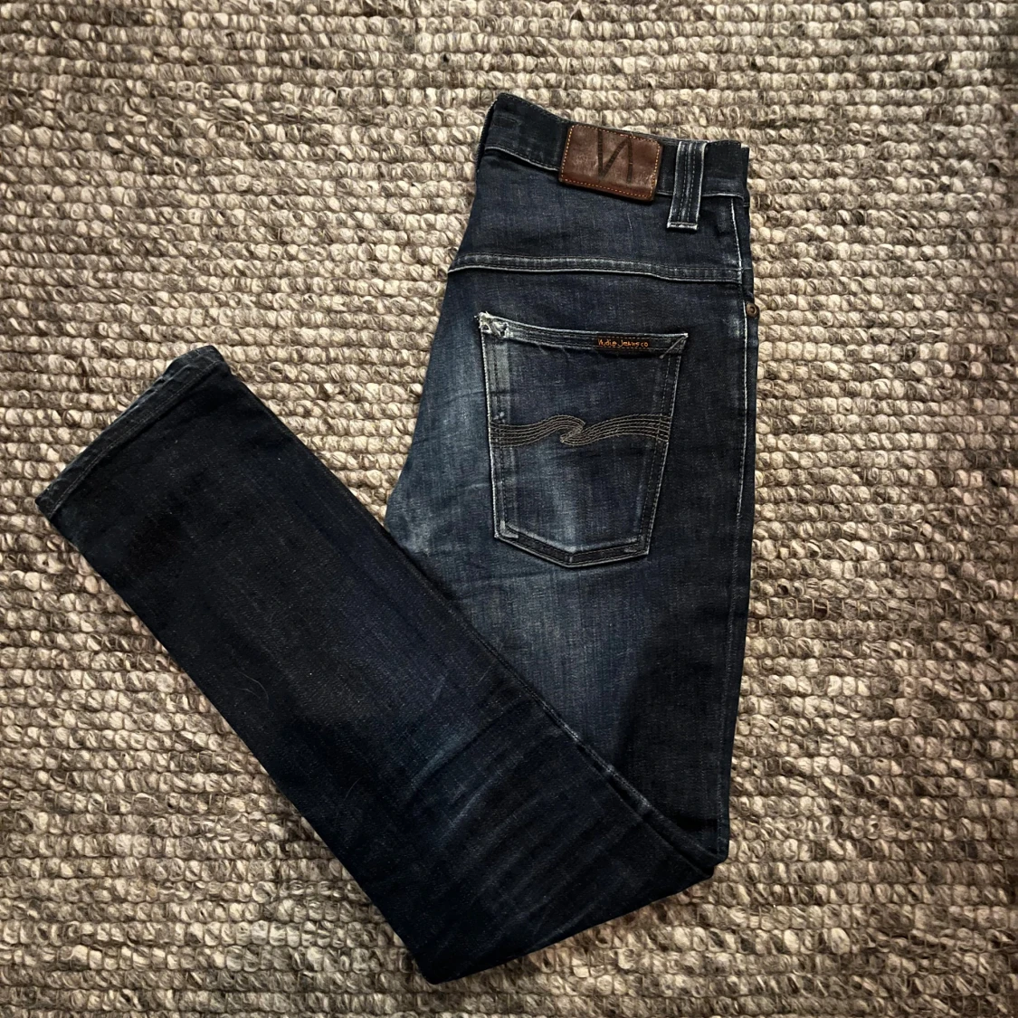Mörkblå jeans från Nudie Jeans