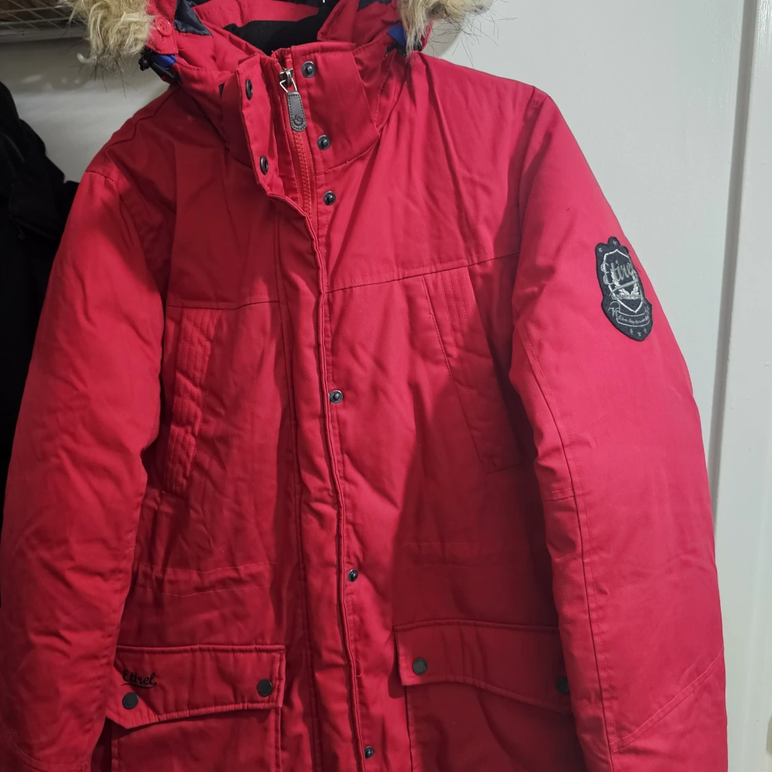 Röd parkajacka från Etirel - 2