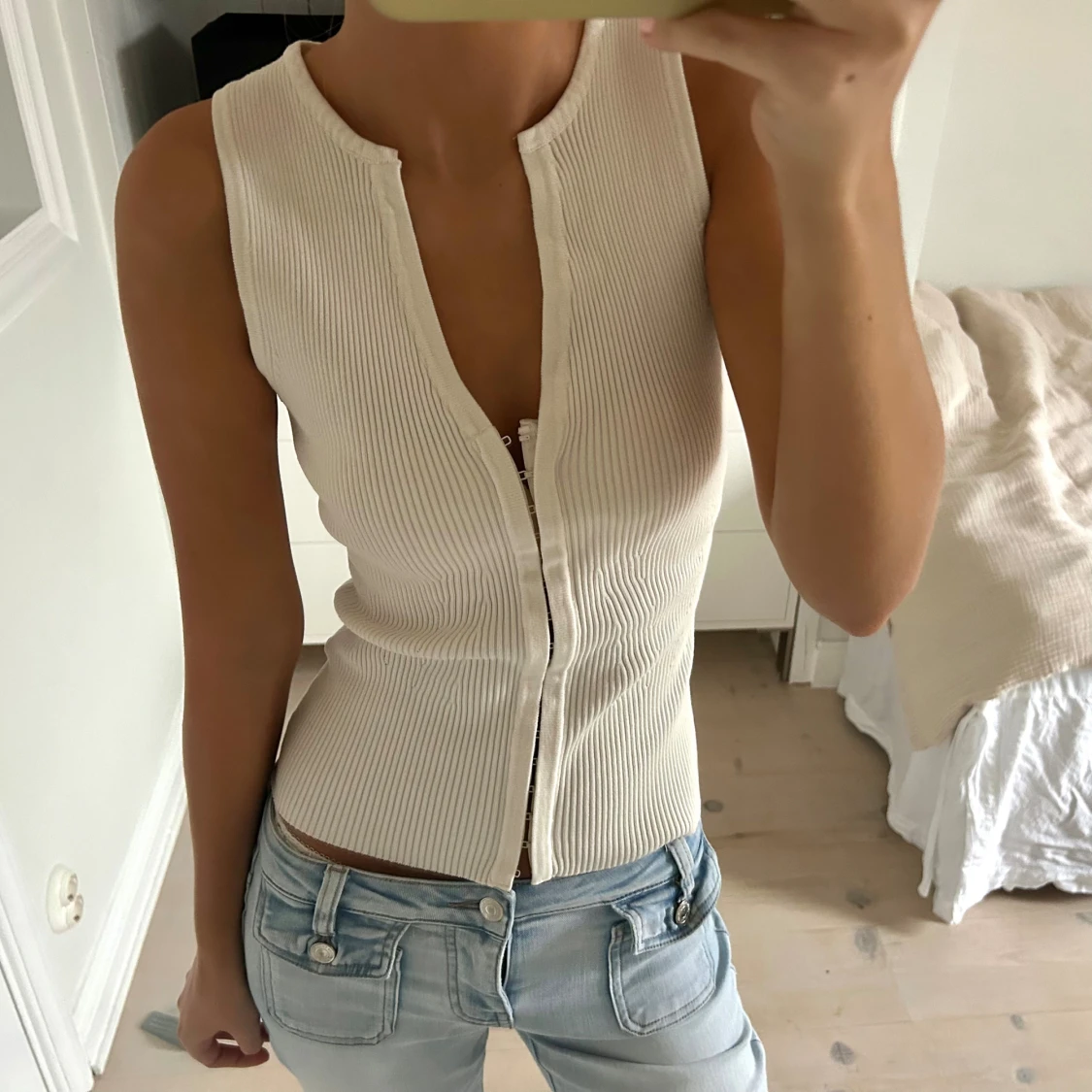 Ribbad ärmlös topp