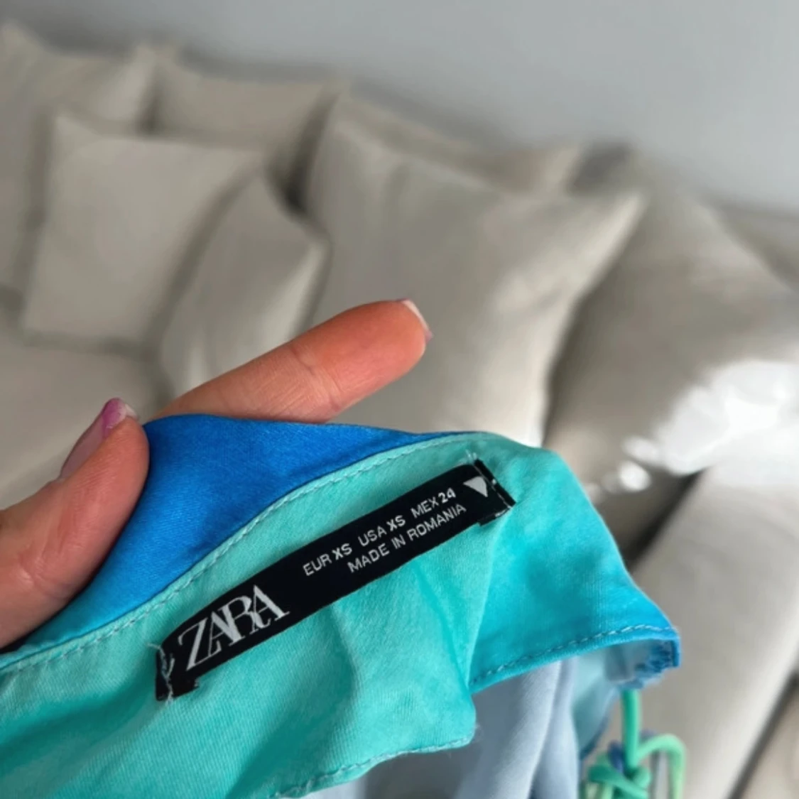 Färgglad långklänning från Zara 🩵 - 3