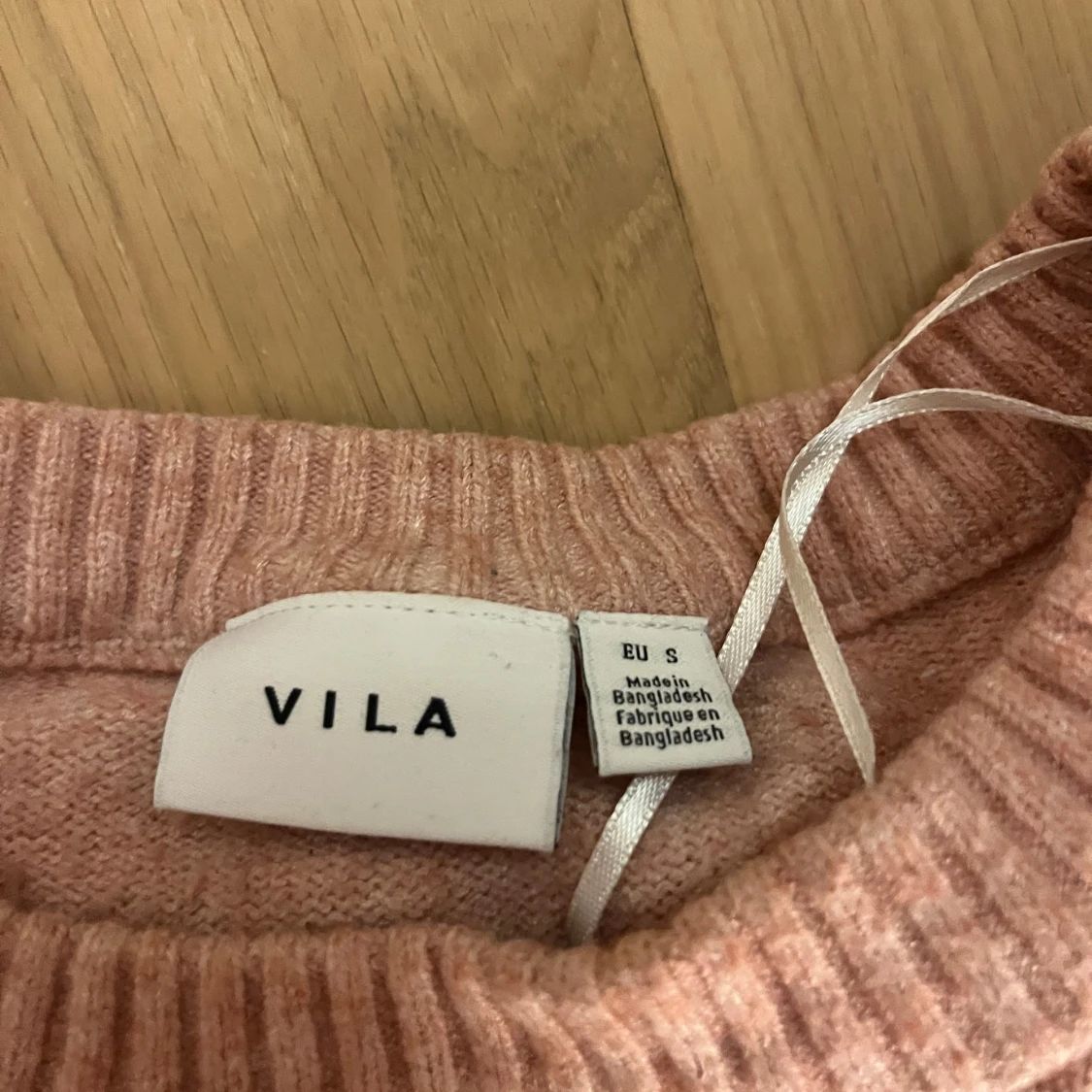 Blå och rosa stickade tröjor från vila - 2