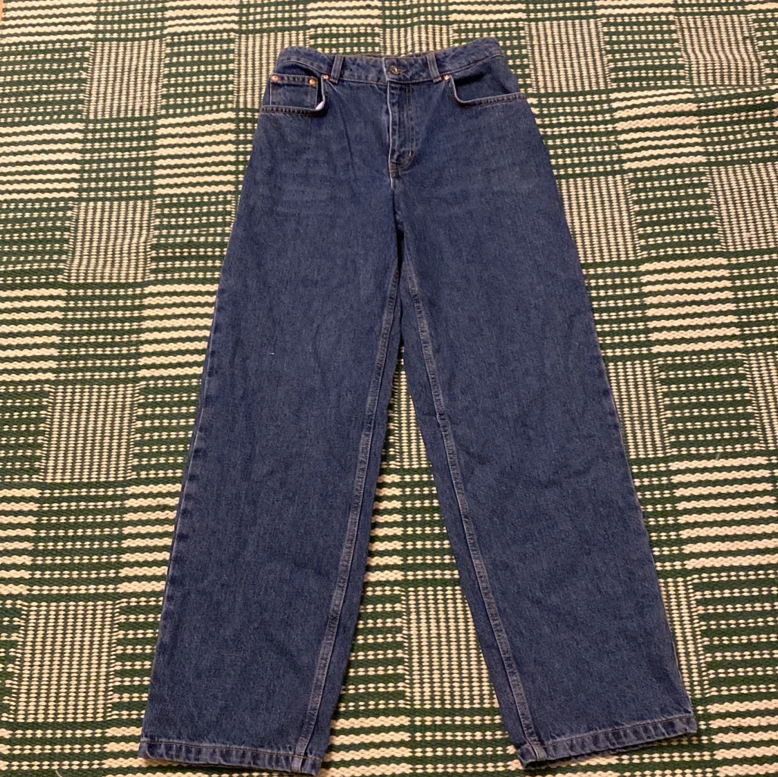 Mörkblå jeans från Grunt, Giant-modell - 1