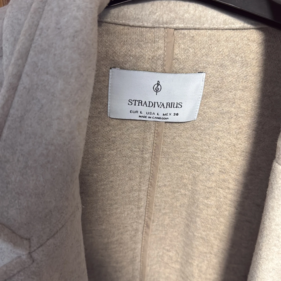 Beige kappa från Stradivarius - 1