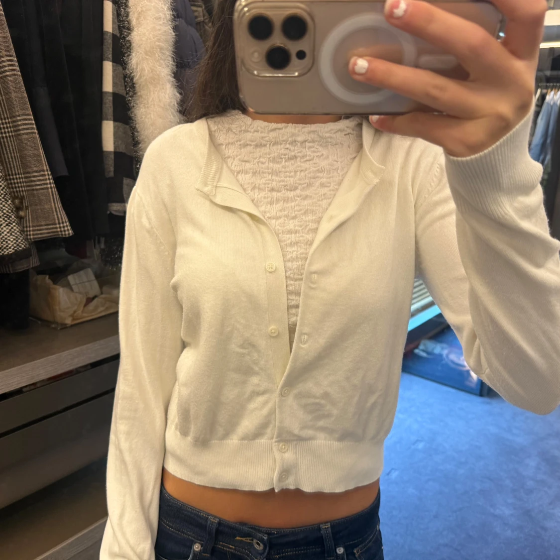 Vit croppad kofta med knappar - 1