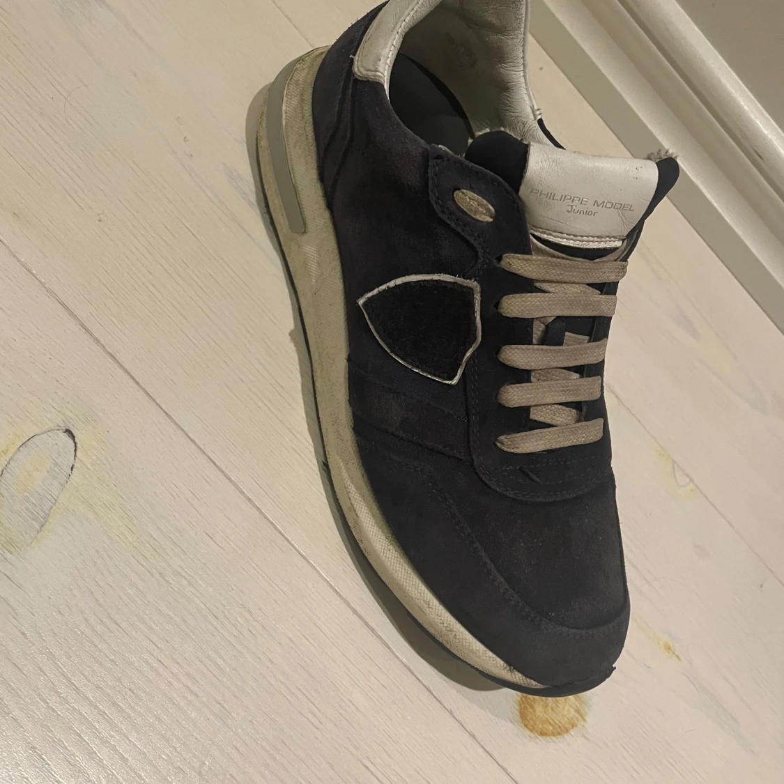 Philippe Model svarta sneakers mocka