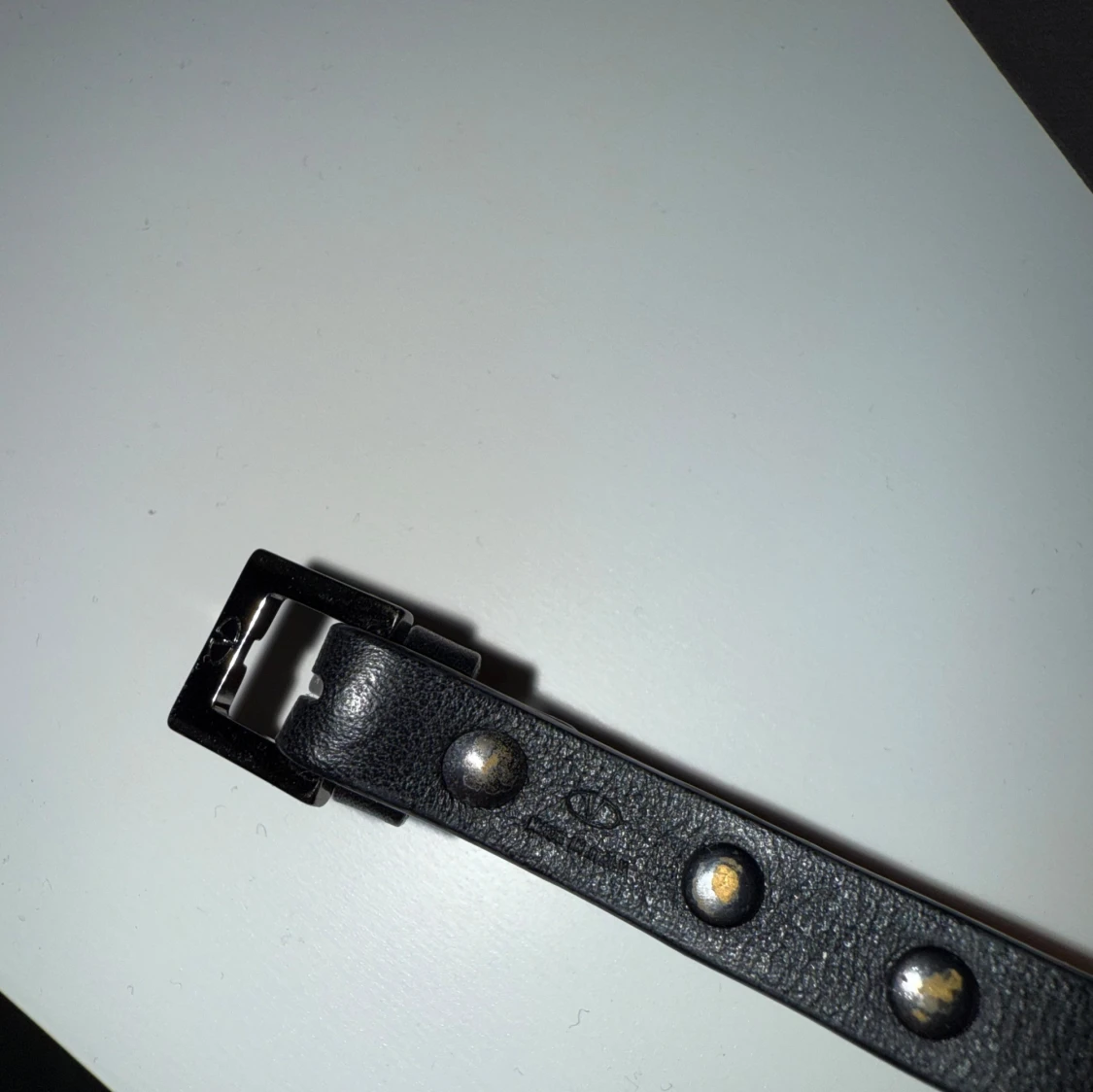 Svart Valentino bälte med nitar - 3