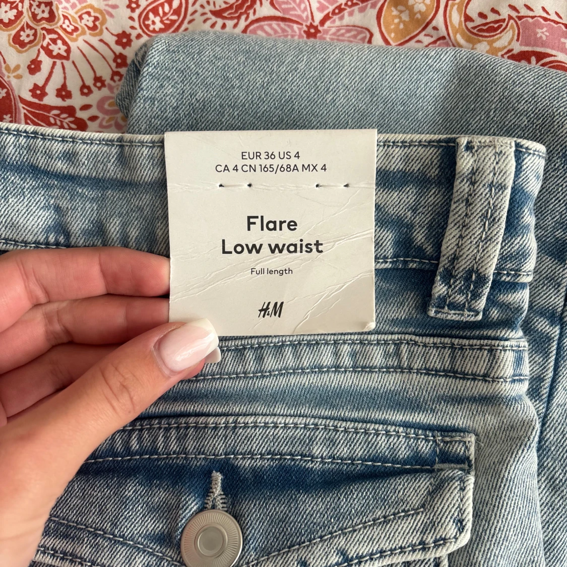 Ljusblå flare jeans från H&M, stl 36 - 3