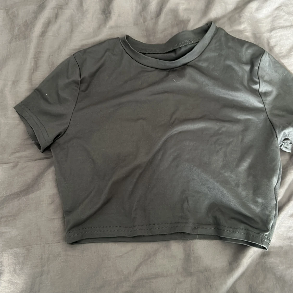 Svart croppad topp från SHEIN