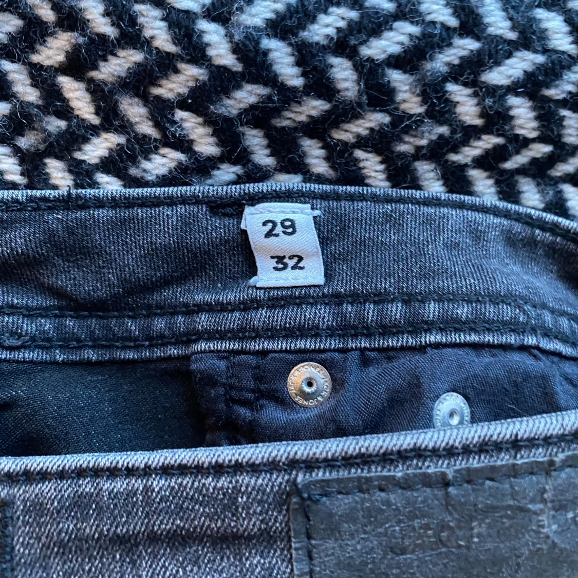 Svarta Jack n Jones jeans - 4