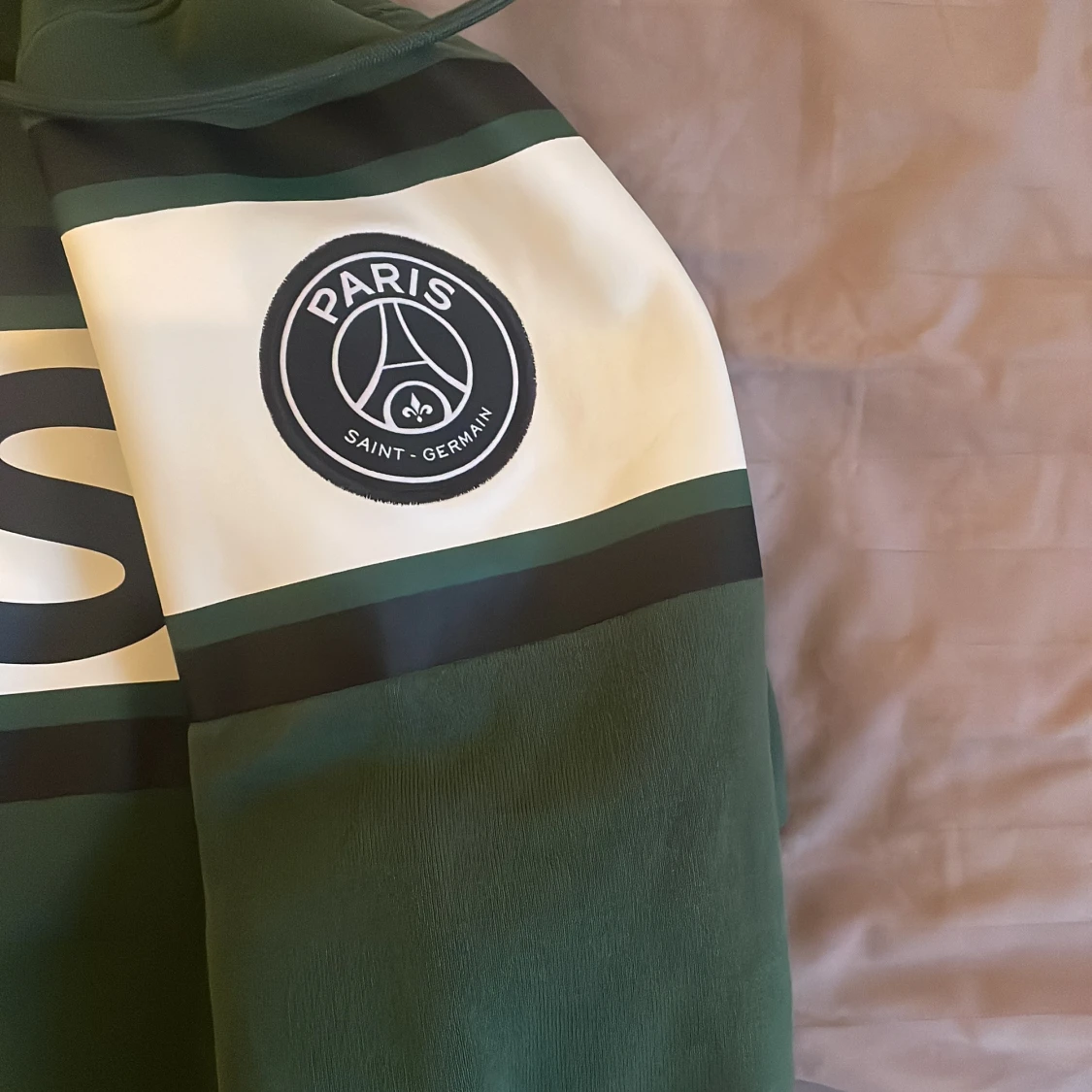 PSG x Jordan Hoode  - 3