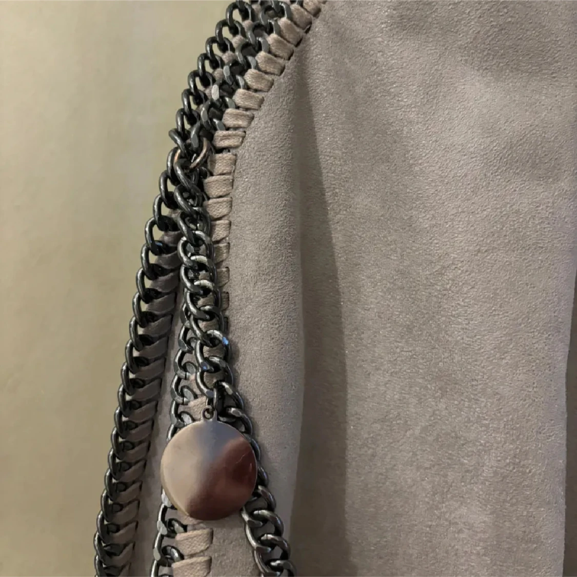 Grå väska handväska axelväska kedjeväska axelbandsväska kedja silver trendig - 3