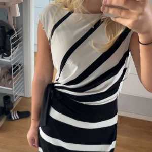 Ralph lauren klänning - Knyt klänning från Ralph lauren i supersnyggt mönster