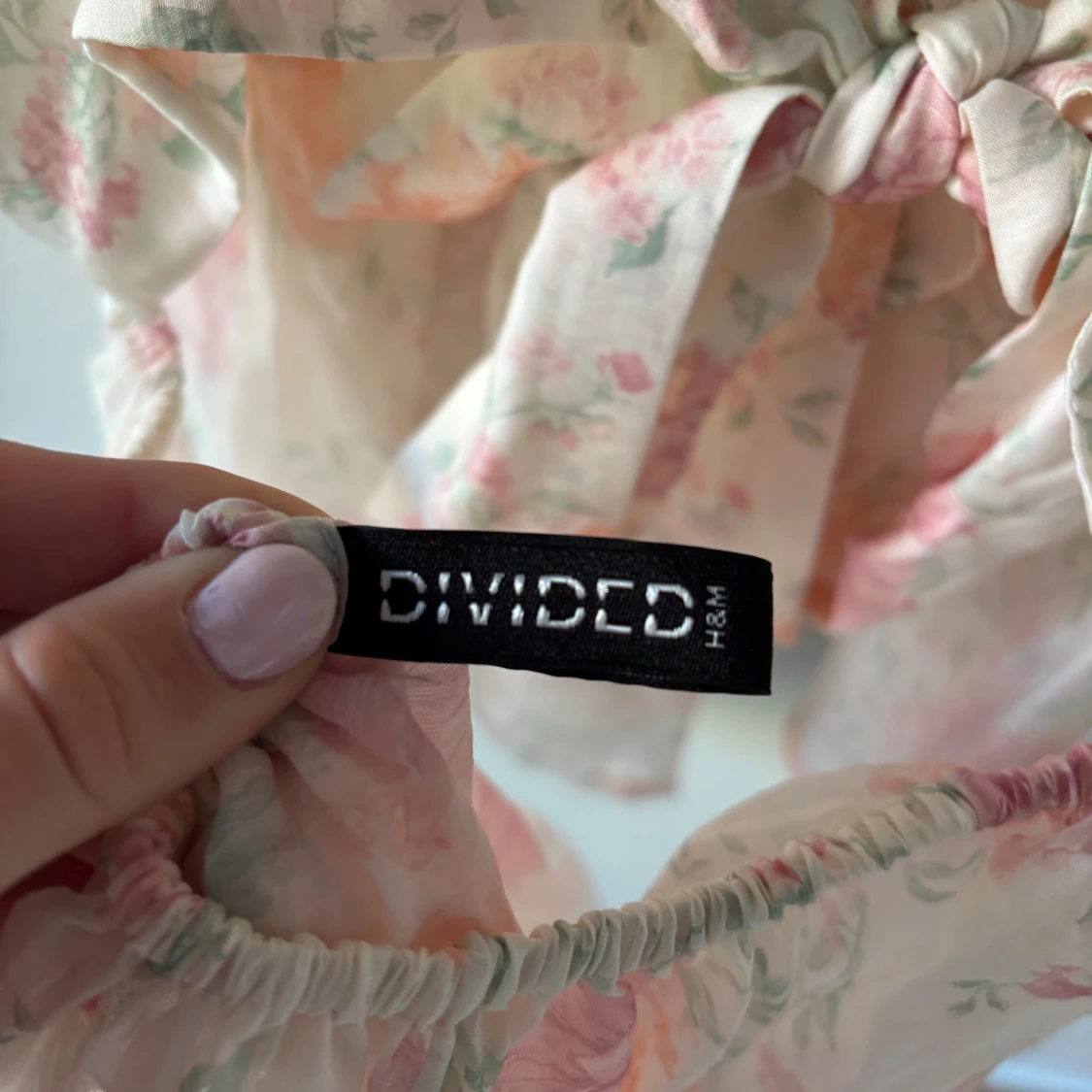 Söt topp med öppen rygg från hm  - 2