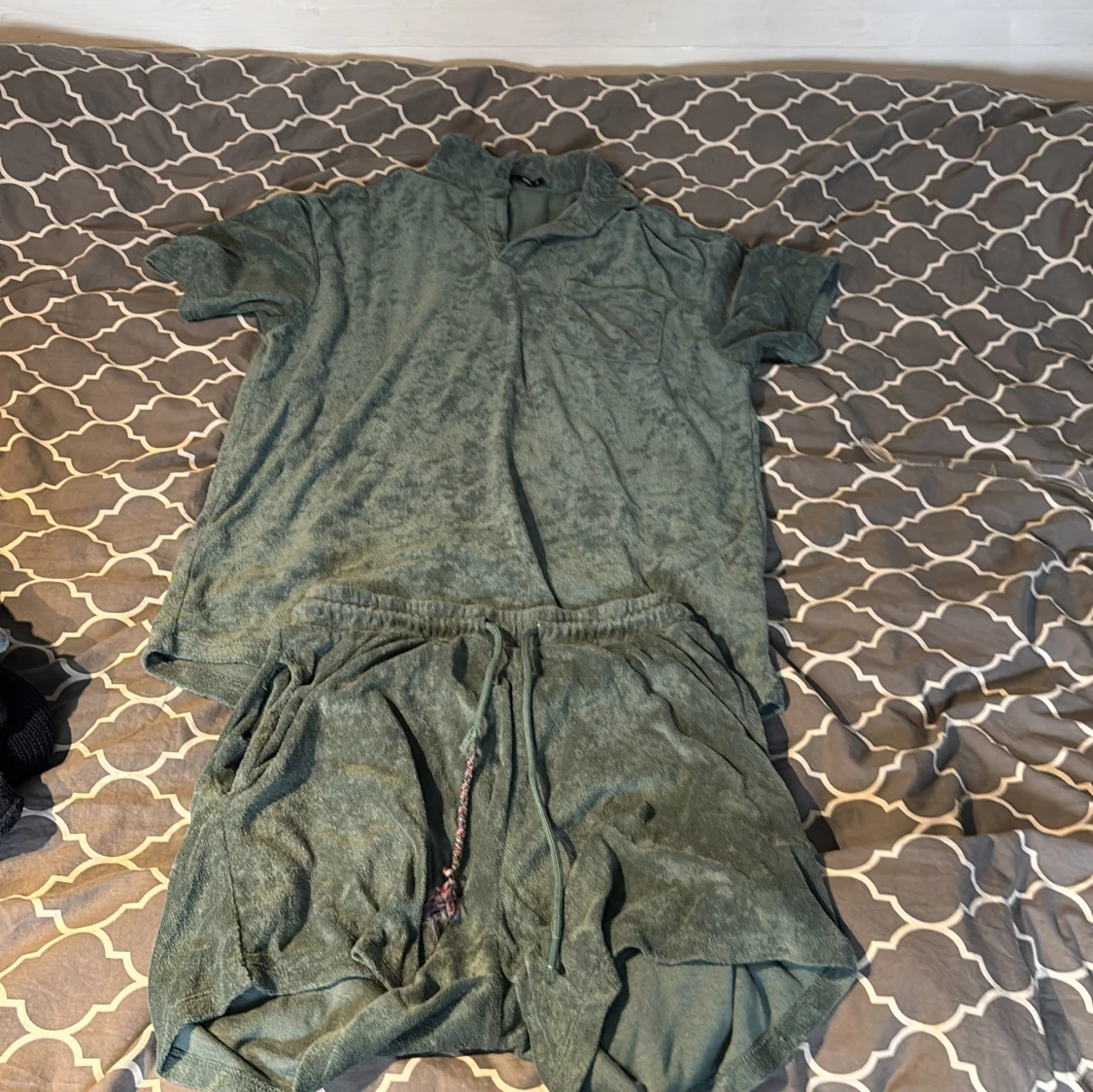 Gröna frottéshorts från 157, storlek S