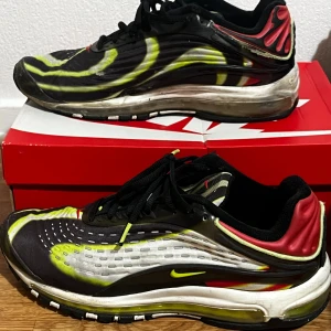 Nike air max - Slitna, men går att ta på sig och använda.
