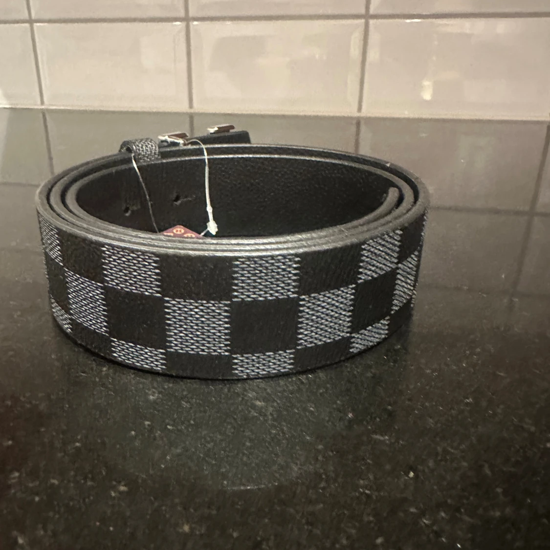  Louis Vuitton bälten - 1