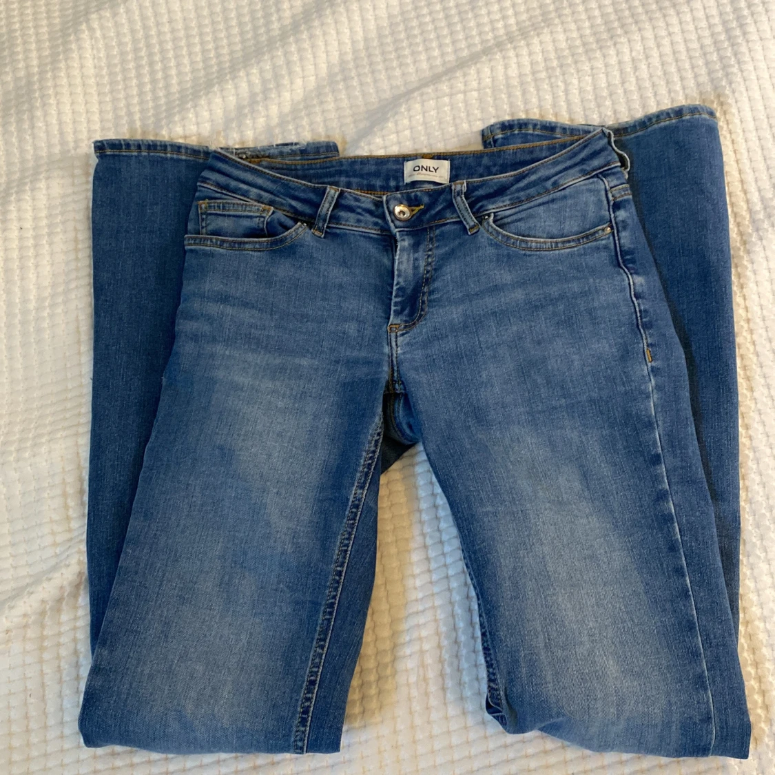 Blå bootcut jeans från ONLY - 2