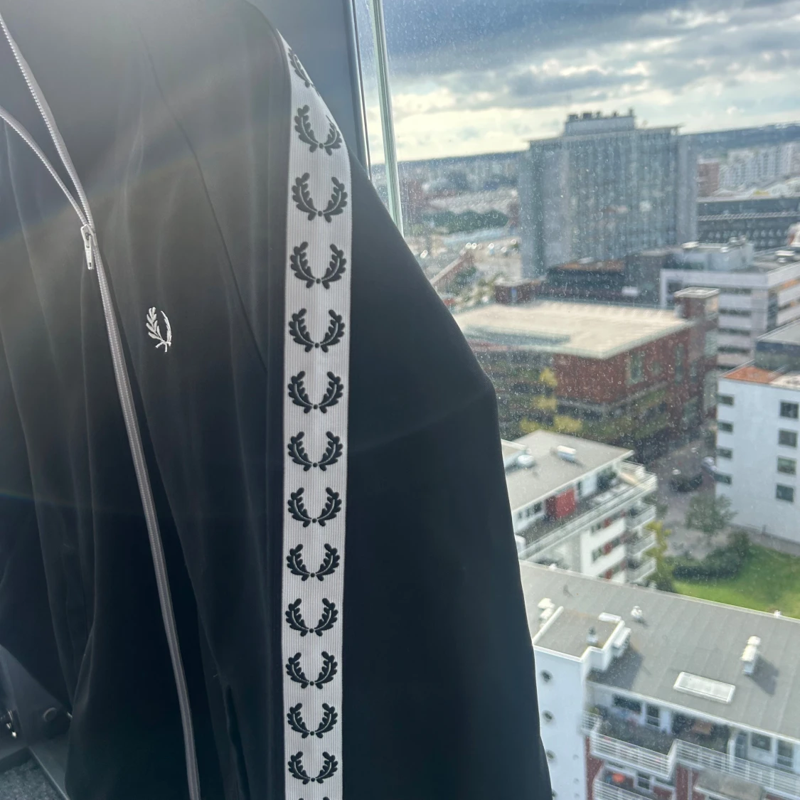 Svart Fred Perry track jacket M - 1