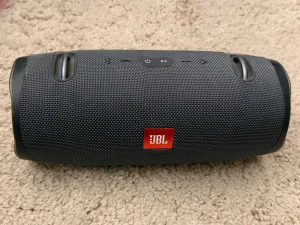JBL - högtalare  - JBL - högtalare  Använd, cond 9/10 Nypris 1.999:- Mitt pris 800:-