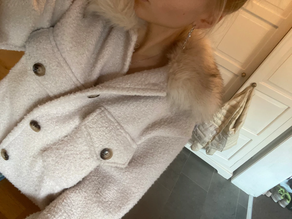 Chelsea kappa med päls  - 2