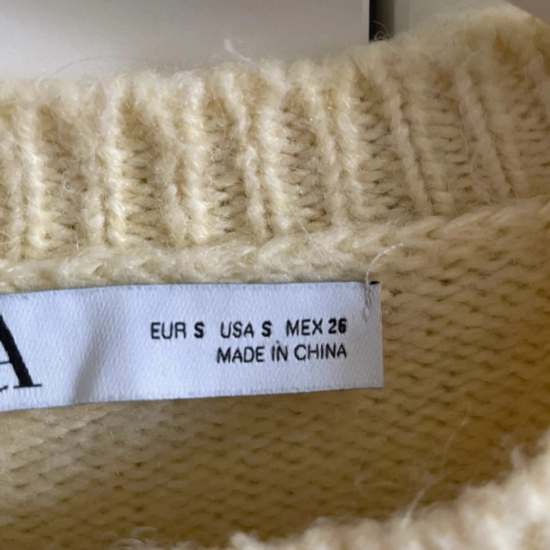 Ljusgul tröja från Zara - 3