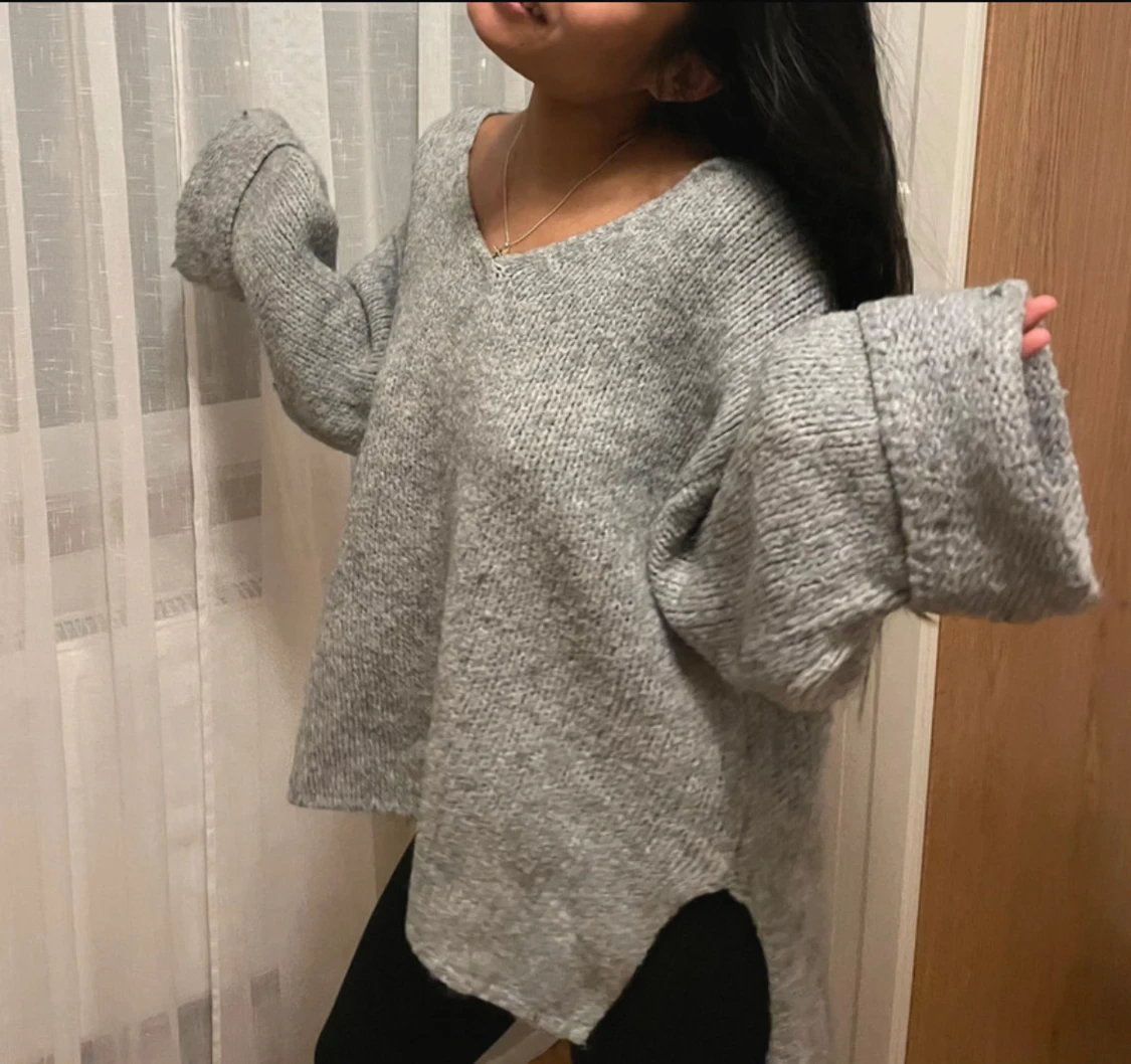 Grå oversized stickad tröja